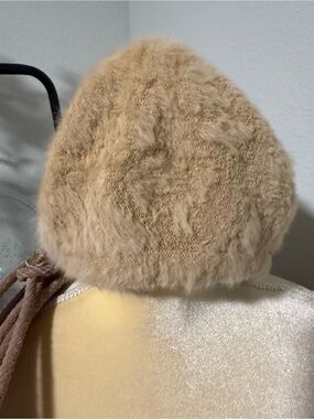 Plush Faux Fur Winter Hat in Beige